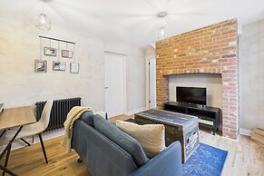 Host Stay Dame Alice Street