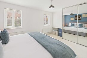 Host Stay Clearwell Gardens