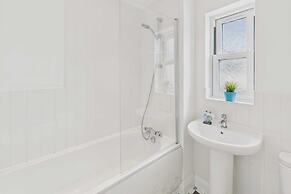 Host Stay Clearwell Gardens