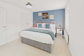 Host Stay Clearwell Gardens