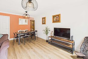 Host Stay Clearwell Gardens