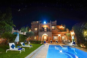 Luxurious Aghmat Villa With Private Pool and Panoramic Mountain Views