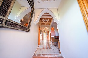 Luxurious Aghmat Villa With Private Pool and Panoramic Mountain Views