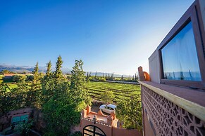 Luxurious Aghmat Villa With Private Pool and Panoramic Mountain Views