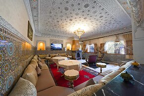 Luxurious Aghmat Villa With Private Pool and Panoramic Mountain Views