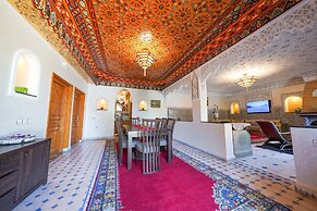 Luxurious Aghmat Villa With Private Pool and Panoramic Mountain Views