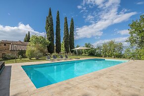 Cottage Monti Pet Friendly Shared Pool