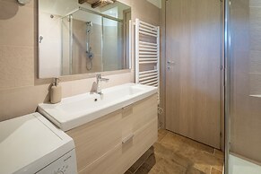 Cottage Monti Pet Friendly Shared Pool