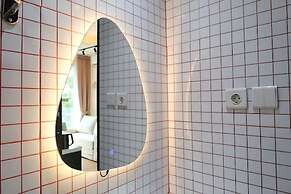 Lush Lakeside - Citra Luxury Apartments