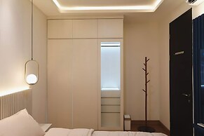 Lush Lakeside - Citra Luxury Apartments