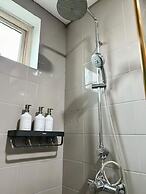 Lush Lakeside - Citra Luxury Apartments