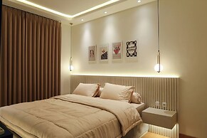 Lush Lakeside - Citra Luxury Apartments