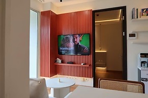 Lush Lakeside - Citra Luxury Apartments