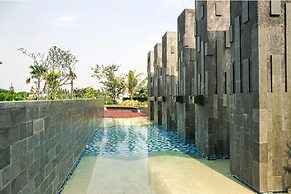 Lush Lakeside - Citra Luxury Apartments