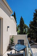 The 7 Suites, An Elegant Living in Ipsos by Konnect