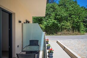 The 7 Suites, An Elegant Living in Ipsos by Konnect