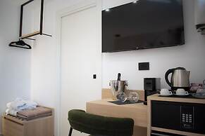 Kalinifta Rooms Luxury Style