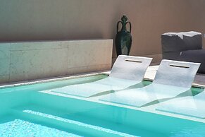 Kalinifta Rooms Luxury Style