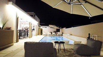Kalinifta Rooms Luxury Style