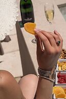 Kalinifta Rooms Luxury Style