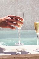 Kalinifta Rooms Luxury Style