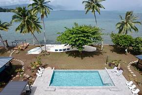 Sublime Tahiti Beach Retreat