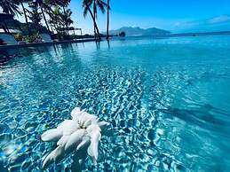 Sublime Tahiti Beach Retreat