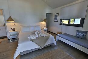 Sublime Tahiti Beach Retreat