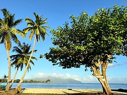 Sublime Tahiti Beach Retreat