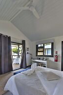 Sublime Tahiti Beach Retreat