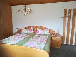 Charming Apartment in Goldegg, Austria - Mountain Views & Private Entr