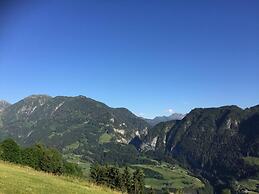 Charming Apartment in Goldegg, Austria - Mountain Views & Private Entr