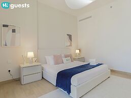 HiGuests - La Rive Classy 2BR & Balcony