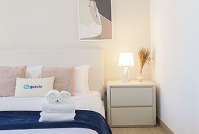 HiGuests - La Rive Classy 2BR & Balcony