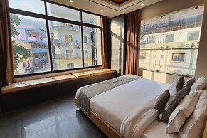 Moustache Select Rishikesh