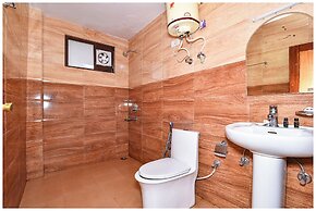 Hotel The Varuni Mcleodganj Near Temple