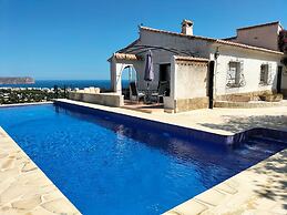 Villa- Lagarto in Panorama