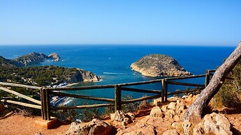 Saladar in J vea With 3 Bedrooms and 2 Bathrooms