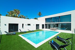 Villa Vera in Javea With 4 Bedrooms and 2 Bathrooms