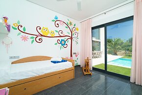 Villa Vera in Javea With 4 Bedrooms and 2 Bathrooms