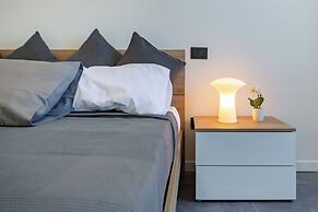 KHL apartments