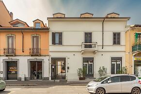 KHL apartments