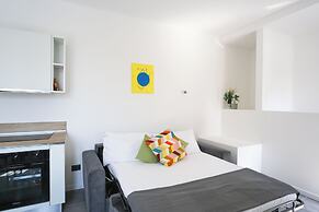 KHL apartments