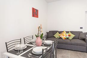 KHL apartments