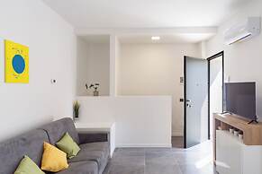 KHL apartments