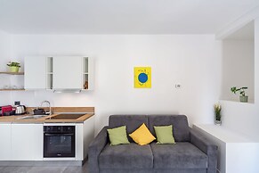 KHL apartments