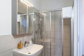 KHL apartments