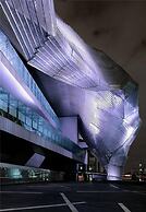 KHL apartments