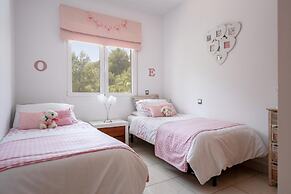 Villa Eva in J vea With 3 Bedrooms and 2 Bathrooms