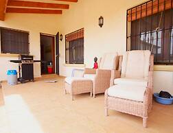 Fanila in J vea With 4 Bedrooms and 3 Bathrooms